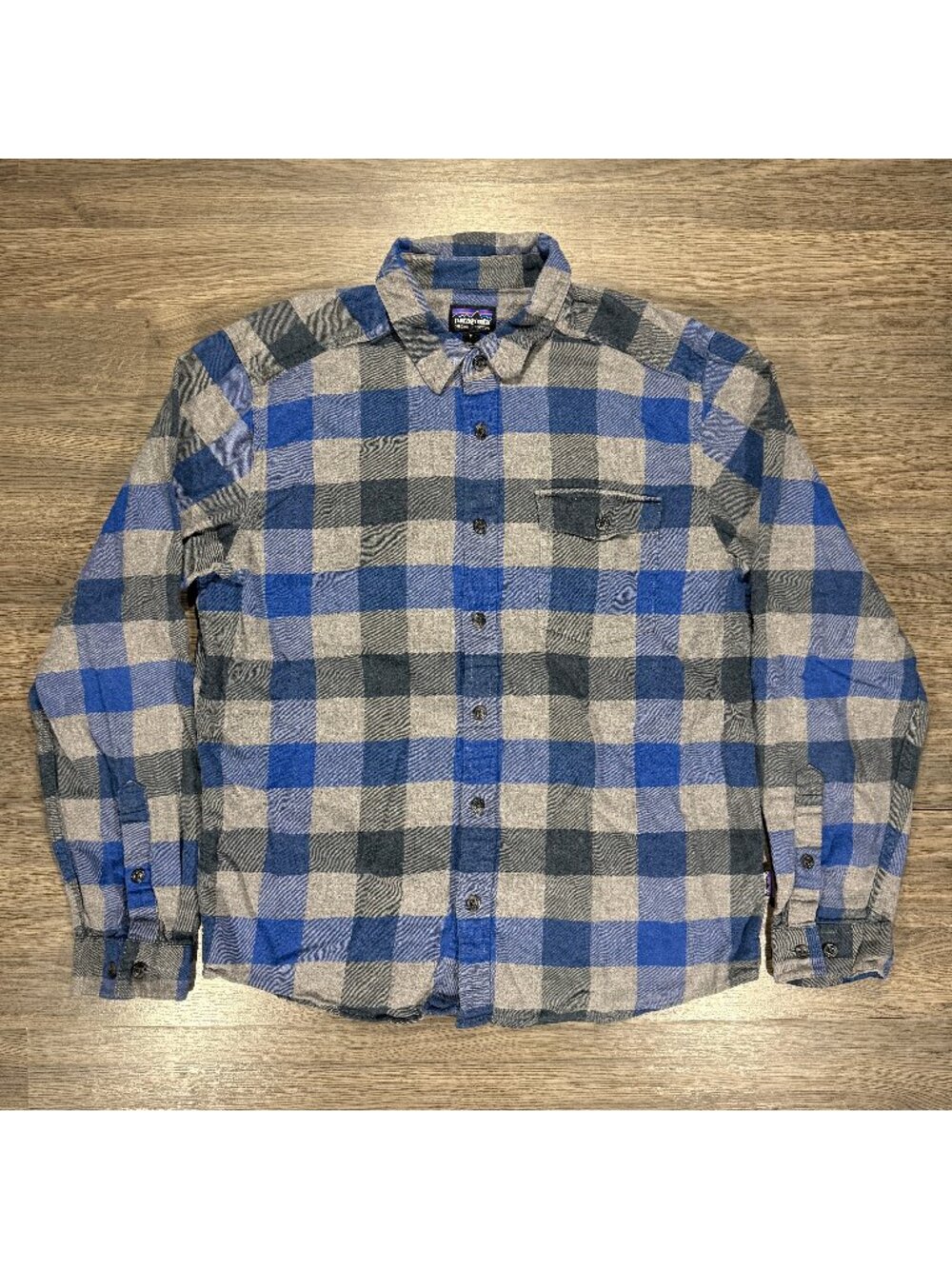 Patagonia Men's Fjord Flannel Shirt - Navy/Grey